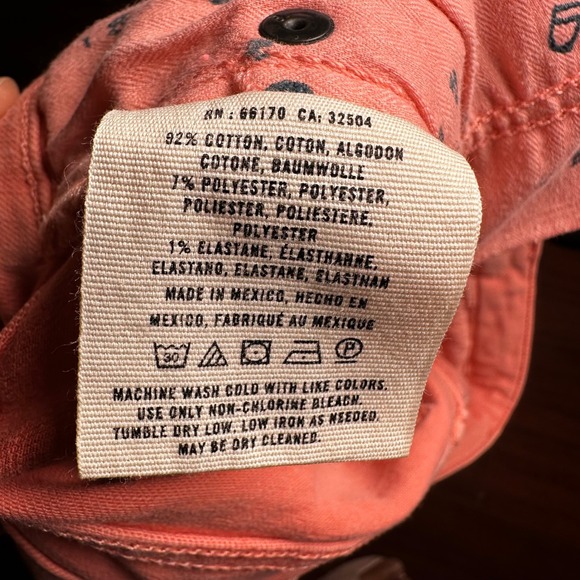 Pilcro and the Letterpress‎ Coral Pink Denim Frayed Hem Bermuda Shorts Size 26 - Picture 9 of 11